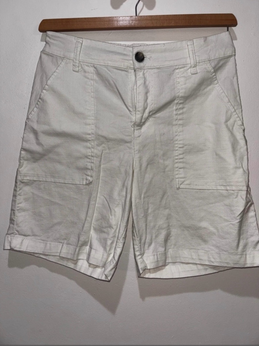 Women's White Casual Utility Shorts size 4